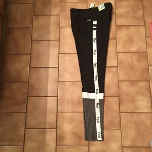 PINK Ultimate High Waist Legging. N/W/T